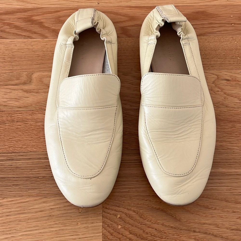 EVERLANE The Day Loafer Size 7 Cream/Lemon color